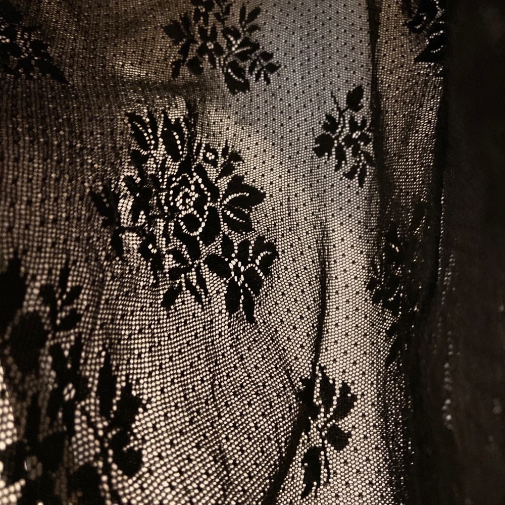 See-through top - Picture 4 of 6